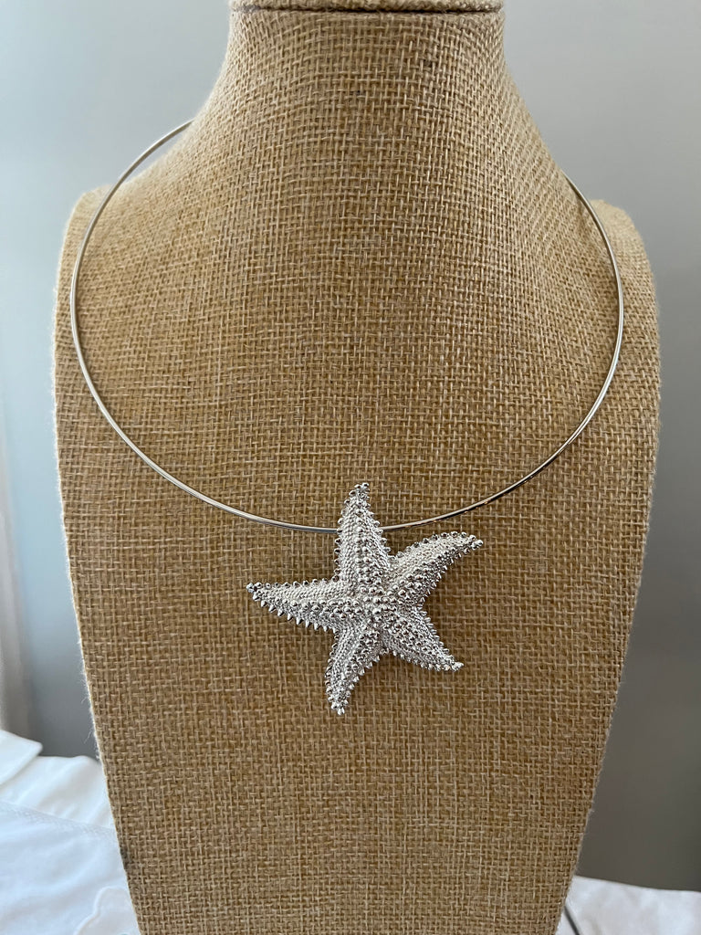 Monet Starfish Brooch on Choker Wire