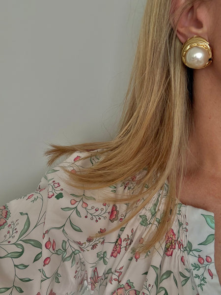 Schiaparelli Pearl Clip On Earrings