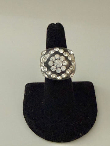 Lucite & Rhinestone Ring Size 6 3/4