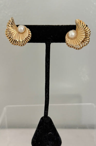Boucher Pearl Gold Plated Clip On Earrings