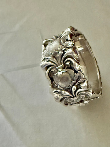 Unsigned Whiting & Davis Silver Repoussé Hinged Bracelet