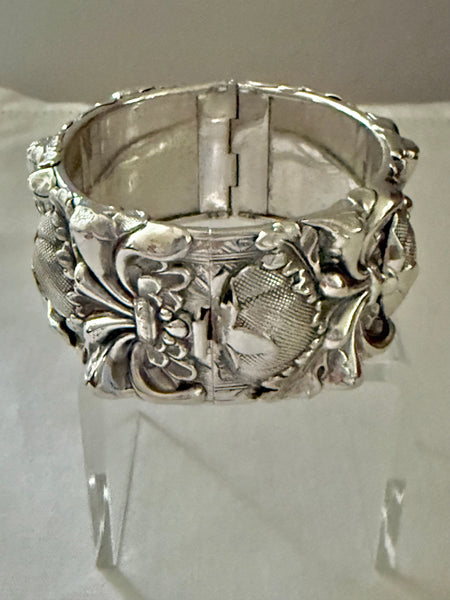 Unsigned Whiting & Davis Silver Repoussé Hinged Bracelet