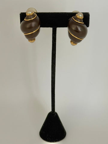 Replica Italy Brown Shell Clip On Earrings