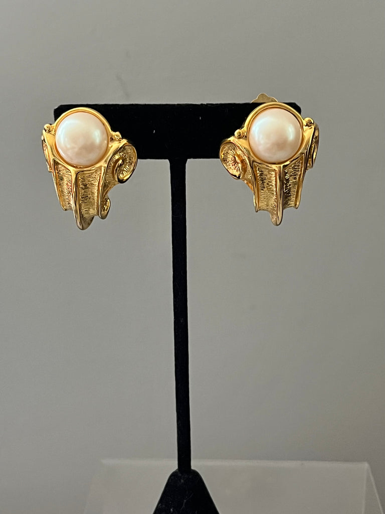 Pearl & Gold Clip On Earrings