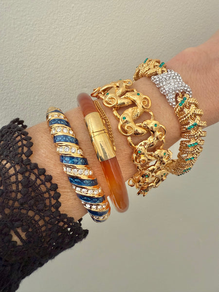 JBK Rhinestone & Enamel Hi ged Bracelet
