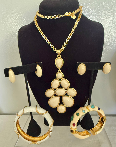 Contemporary Cream Pendant Necklace