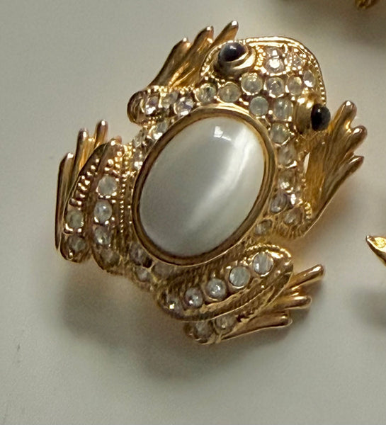 Unsigned Rhinestone Frog Brooch with Glass Cabochon