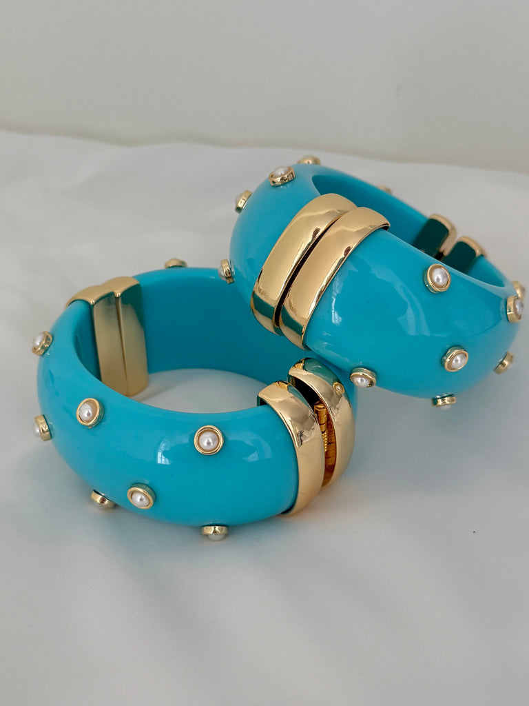 Pearl Cabochon & Turquoise Lucite Clamper Bracelet
