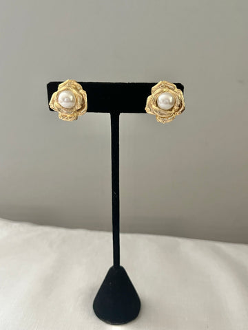 Petite Gold Flower Clips with Pearl