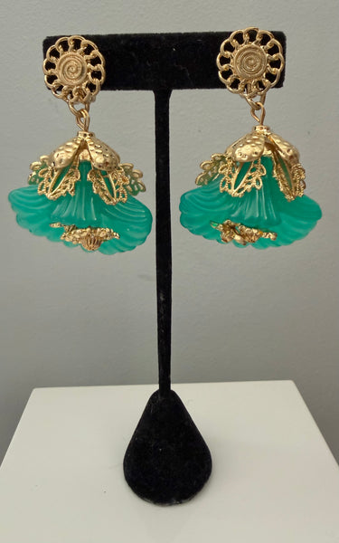 Green Resin Flower Dangle Clip On Earrings