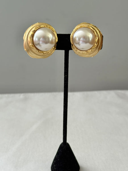 Schiaparelli Pearl Clip On Earrings