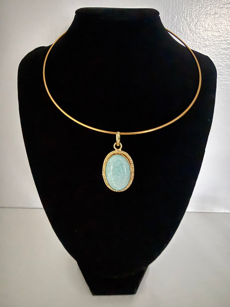 Gemstone Pendant on Choker Wire