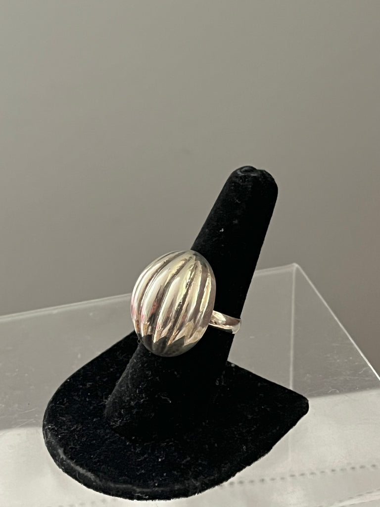 Sterling Silver Melon Ring Size 7.5